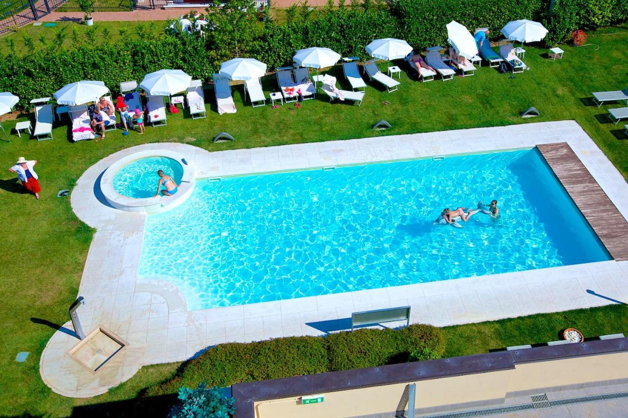Enjoy Garda Hotel Пескьера-дель-Гарда Экстерьер фото