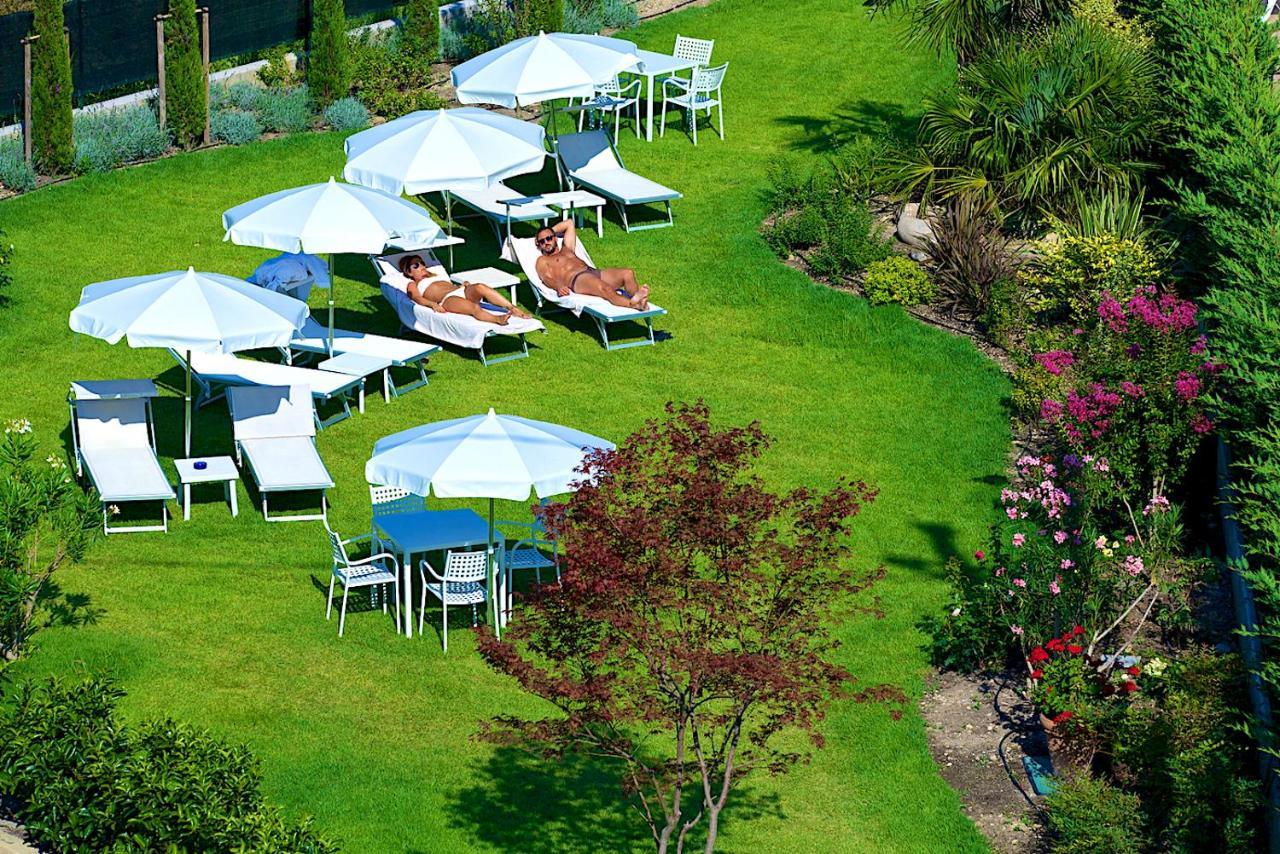 Enjoy Garda Hotel Пескьера-дель-Гарда Экстерьер фото