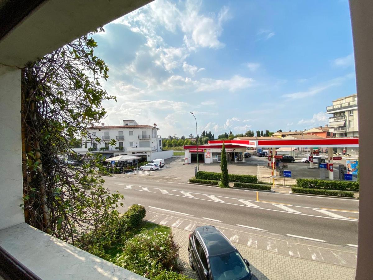Enjoy Garda Hotel Пескьера-дель-Гарда Экстерьер фото