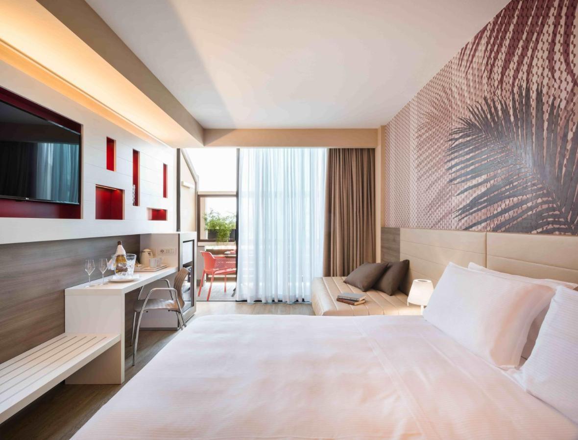 Enjoy Garda Hotel Пескьера-дель-Гарда Экстерьер фото