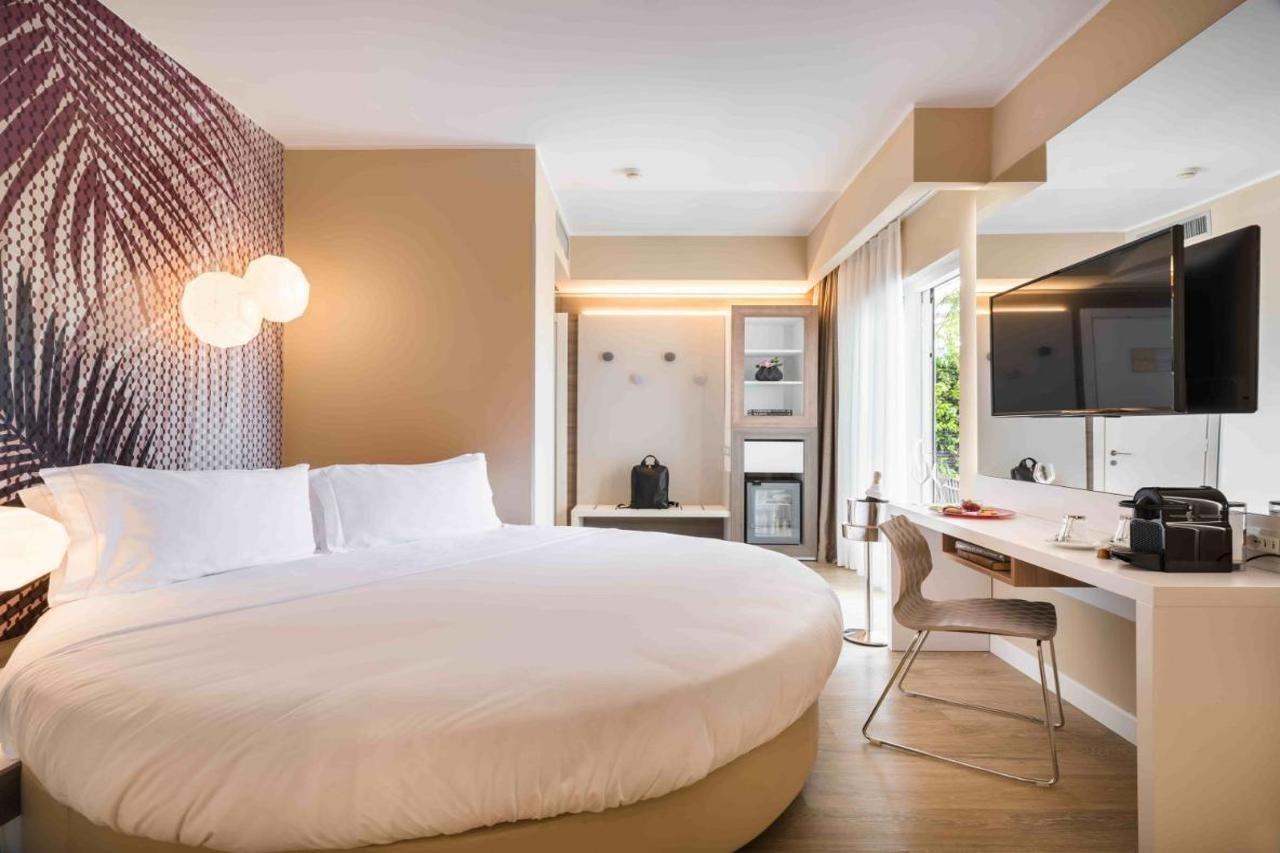 Enjoy Garda Hotel Пескьера-дель-Гарда Экстерьер фото